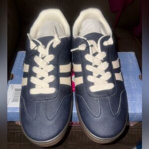 Navy Suede Sneakers with White Stripes size     8 
$25